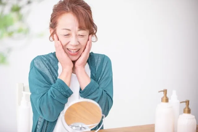 水素水と炭酸水の相乗効果で実現する新時代の美容ケア最新ガイド